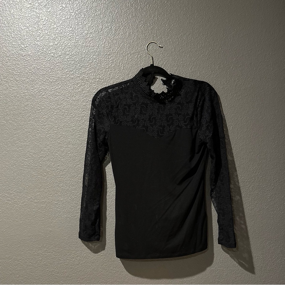INC XS Lace full sleeve black chic top